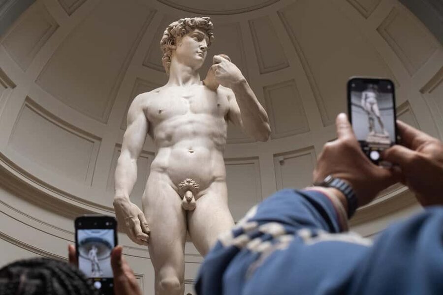 Florence: Walking Tour with David, Duomo & Uffizi Gallery - Ponte Vecchio: The Walk That Feels Like a Highlight Montage