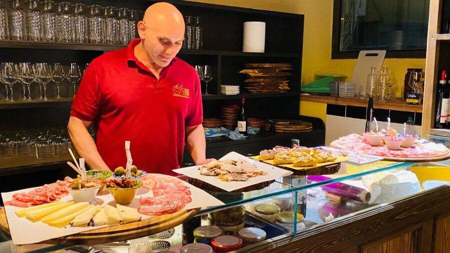 Florence: Wine Tasting and Paring Class Guided Tour - Who should book this Florence wine tour (and who should skip it)