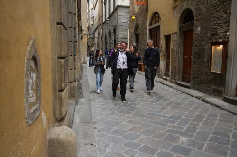 Florence: Wine Windows & Hidden Legends Evening Tour - The Buchette del Vino Wine Window Tasting: What to Expect (and What to Watch)