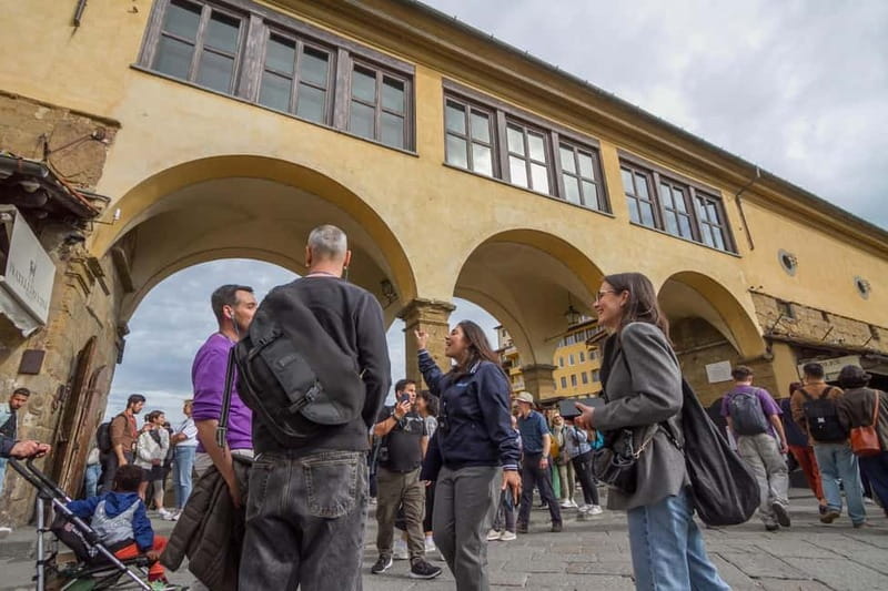 Florence: Wine Windows & Hidden Legends Evening Tour - Pace, Photo Spots, and the Hearing Factor on Busy Streets