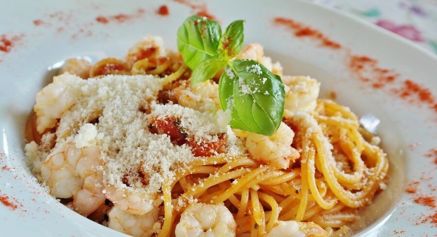 Food stroll & tasting in Florence city center - Why this Florence food stroll starts at Piazza Santa Croce