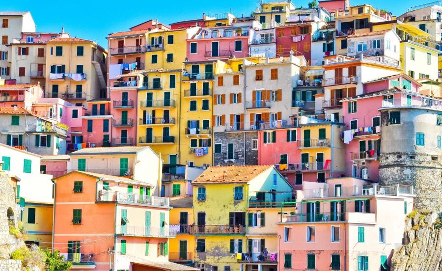From Florence: Cinque Terre Full Day Tour and Optional Lunch - Vernazza: harbor lanes, walkable moments, and good timing