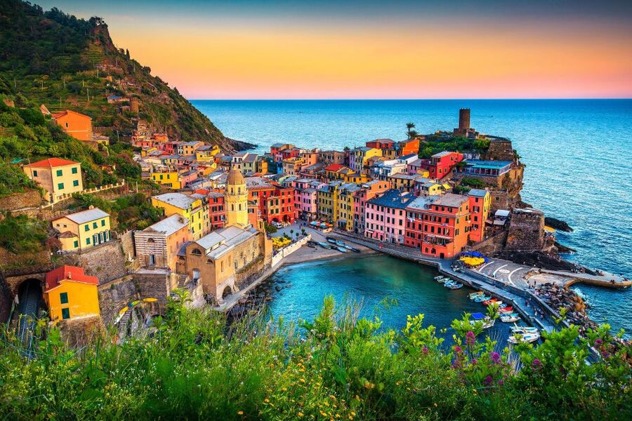 From Florence: Cinque Terre & Pisa Leaning Tower Day Tour - Boat cruise vs train: how the day adapts to sea conditions