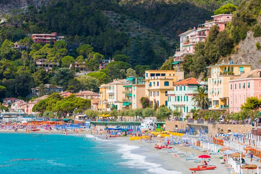 From Florence: Cinque Terre Small-Group Day Trip - Meeting at Piazzale Montelungo: Find the Fuchsia Jacket and Go