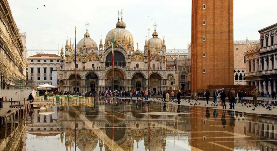 From Florence: Explore Venice in a Full Day Tour by Train - Getting there: pickup, fast trains, and why timing matters