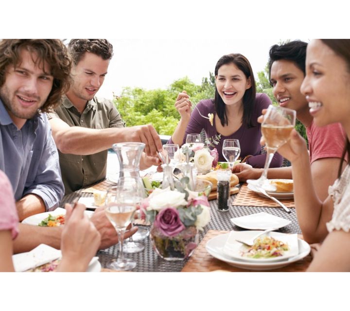 From Florence: Outdoor Wine Dining in San Gimignano Winery - The 1-hour coach ride: relaxing time before dinner