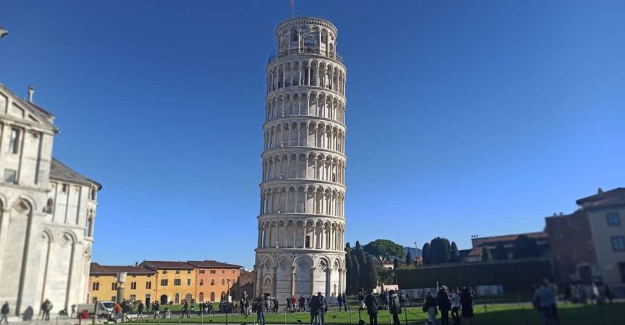 From Florence: Pisa/Chianti Half Day Tour with Wine Tasting - Getting from Florence to Pisa Without Losing the Day