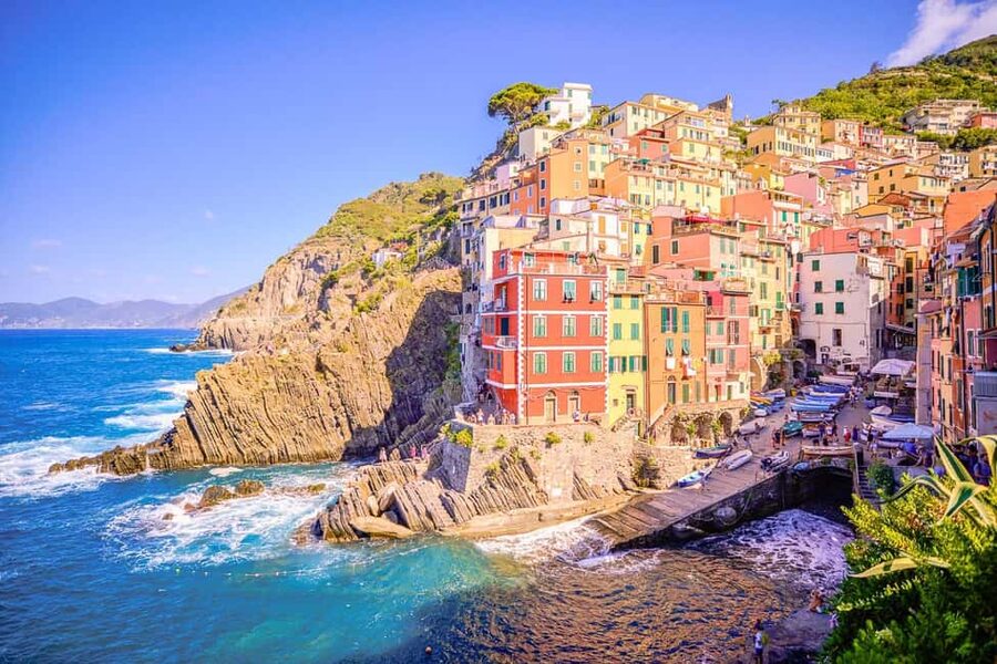 From Florence: Round Trip Transfer to Cinque Terre - The Florence to La Spezia transfer that actually helps
