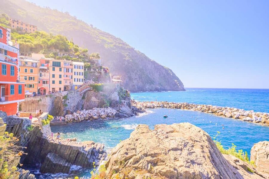 From Florence: Round Trip Transfer to Cinque Terre - Should you book this Florence to Cinque Terre transfer and free-time day?