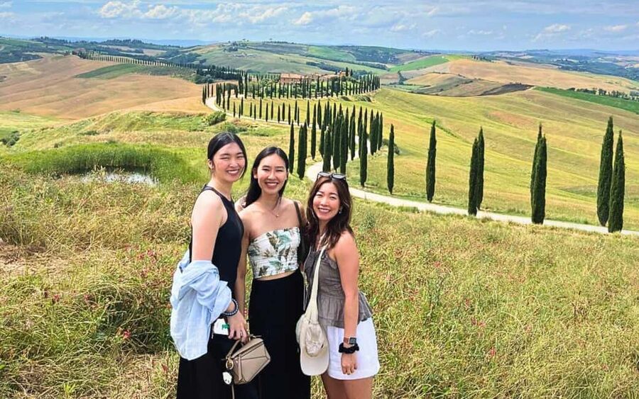 From Florence: Siena, Cortona, Montepulciano & Val D'Orcia - Leaving Florence at 8:00: The Ride That Sets the Tone