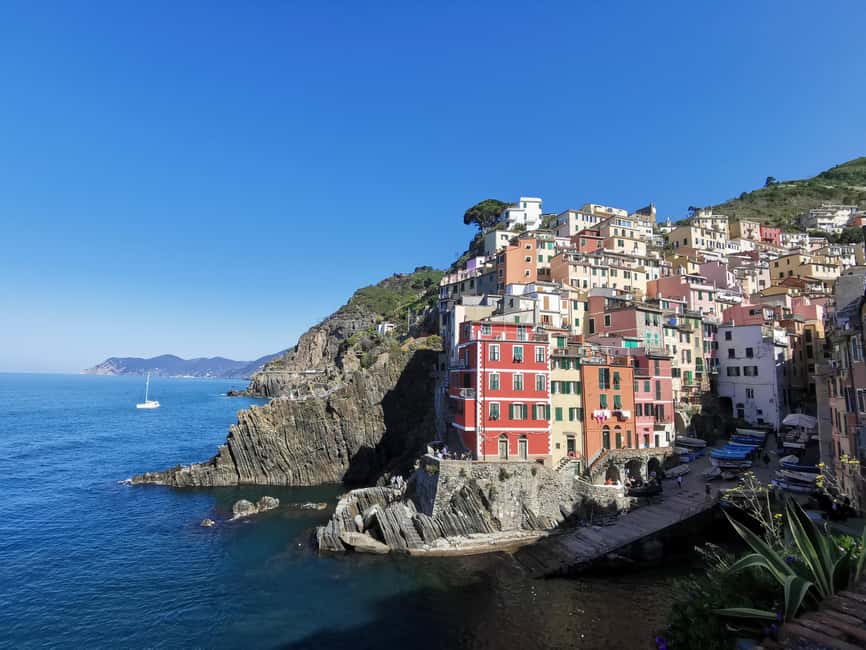 From Florence: Small-group to Cinque Terre and Pisa Day Tour - The big idea: why this day trip works from Florence
