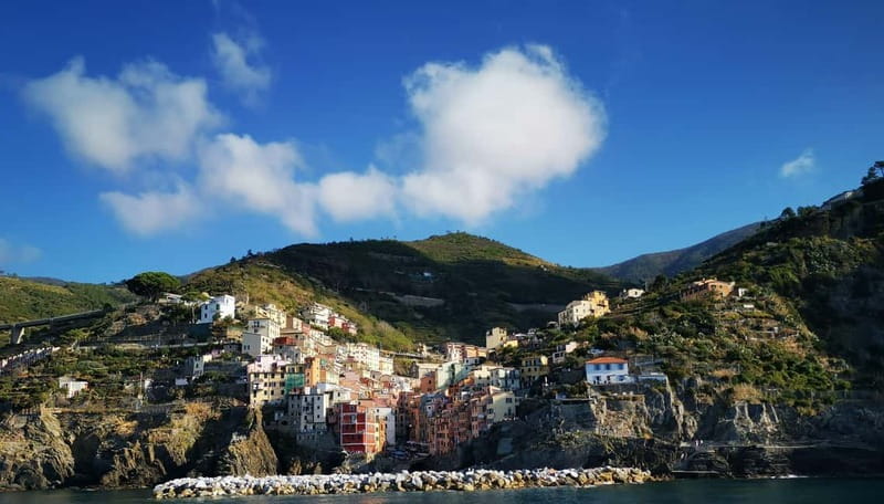 From Florence: Small-group to Cinque Terre and Pisa Day Tour - Ferry to Riomaggiore: when the sea does the storytelling