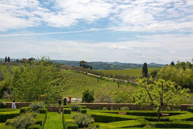 From Florence: Small-Group Tuscany Wine & Oil Tour with typical Tuscan Meal - Stop 1 in Strada in Chianti: The Olive Oil Mill That Makes Lunch Make Sense