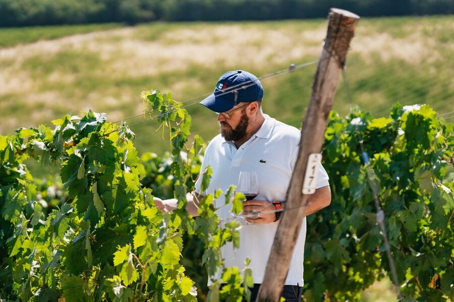 From Florence: Small Group Wine Tasting Tour to Tuscany - Getting to Piazzale Montelungo (and not accidentally wandering)