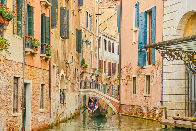 From Florence to Venice: A Day Trip to the Floating City - Doge’s Palace, Rialto Bridge, and the Bridge of Sighs in Quick Bites