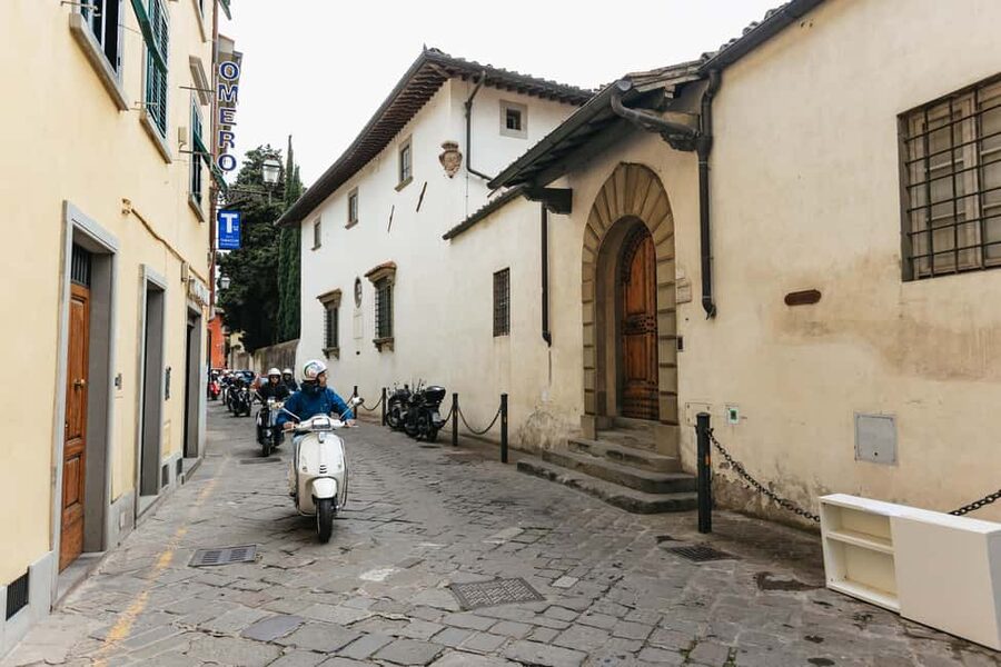 From Florence: Tuscan Countryside Vespa Tour with Tastings - Chianti Country Roads: Castles, Villas, Olive Groves, and Turn-Taking
