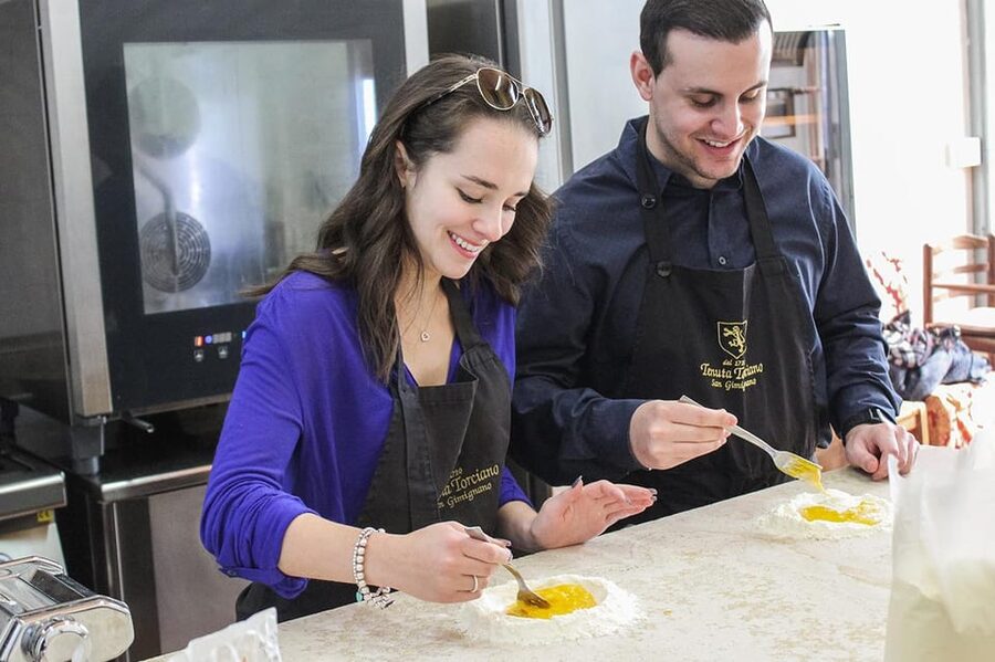 From Livorno: Authentic italian Pasta Cooking Class - Meeting point reality: how to get to Cruise Shuttle Shop