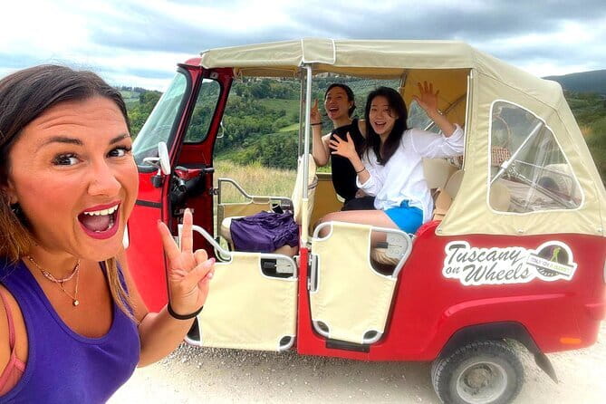 From San Gimignano: Tuscany Wine tour by Tuk Tuk with Lunch - Logistics that matter in real life: Poggibonsi, weather, and clothing