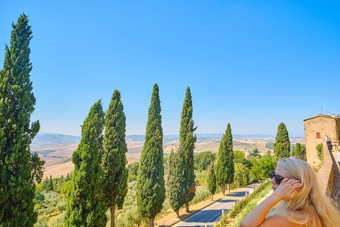 Full Day Tour to Val d'Orcia and Gladiator's Fields with Wines - Madonna di Vitaleta and the Gladiator Film Drive-By