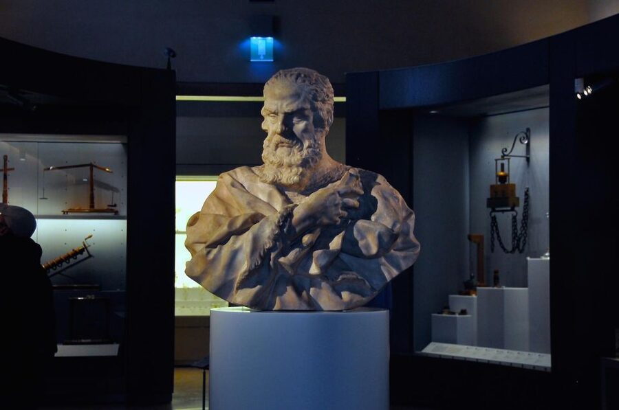 Galileo Galilei Private Science Tour - Galileo Galilei: a science tour with real city momentum
