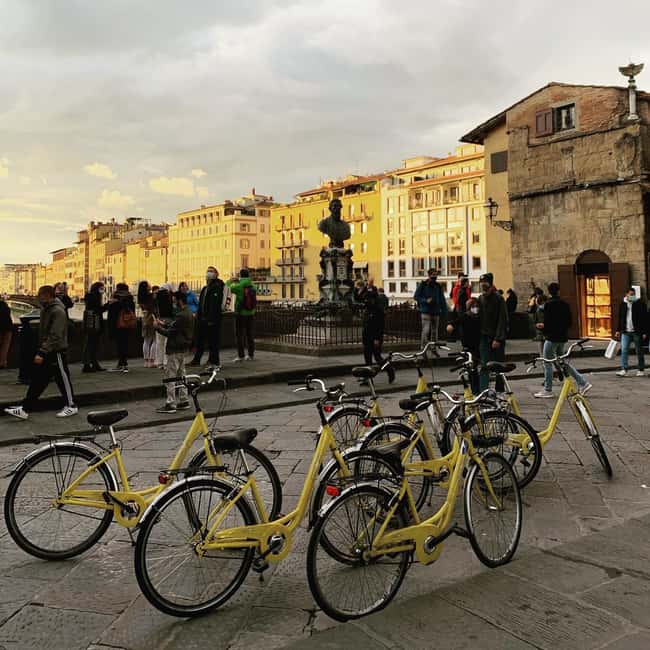 Gardens, markets and hidden gems in Florence, by city bike - Ventaglio Park, the English Cemetery, and Borgo Allegri’s pocket calm