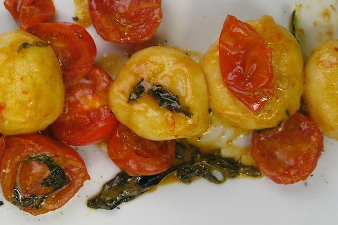 Gluten-Free Dinner & Wine in the Chef's Charming Home - A Florence Dinner Party in an AIC-Certified Chef’s Home