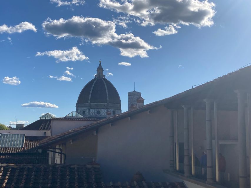 Guide Tour of Florence with an official Tour Guide - Piazza di San Lorenzo to the Duomo district: your quick start