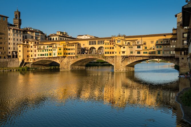 Guided tour of Florence with official guide - Stop 1: Piazza di San Lorenzo to set the mood