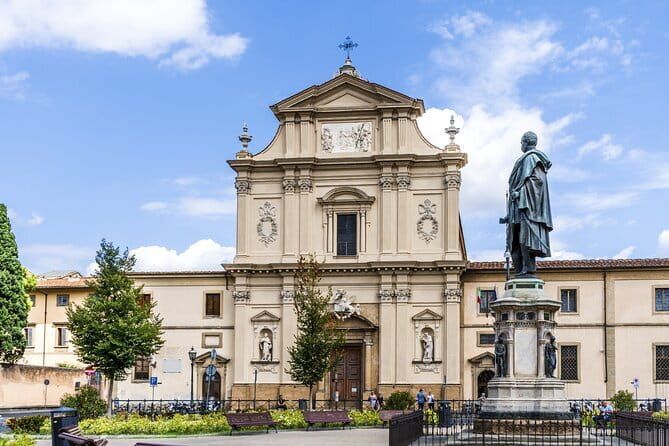 Guided Walking Tour of Florence – Duomo & Historic Squares - Piazza della Signoria and Palazzo Vecchio: where Florence performed politics