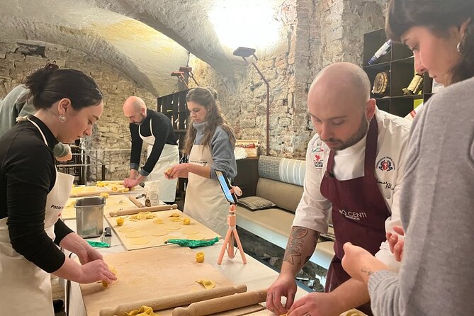 Hands-On Pasta and Tiramisu Class in a Florentine Palace - Why a Florentine palace cooking class beats the usual Florence version