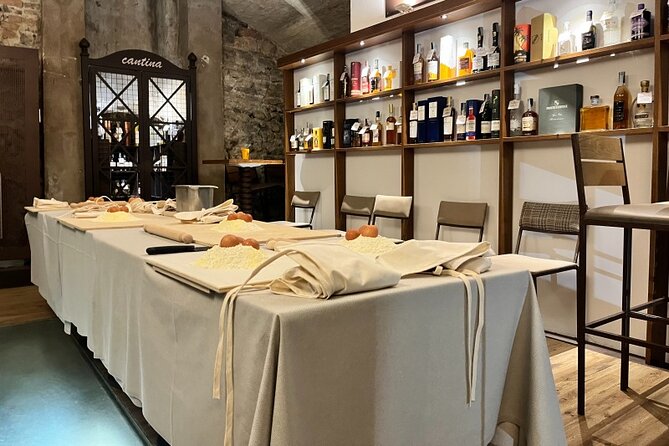 Hands-On Pasta and Tiramisu Class in a Florentine Palace - Inside the palace: frescoes, historic floors, and a real table to eat at