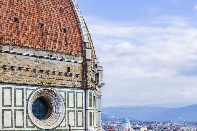 Historical Guided Tour of Florence's Iconic Cathedral - A Fast-Focused Duomo Walk With Headsets