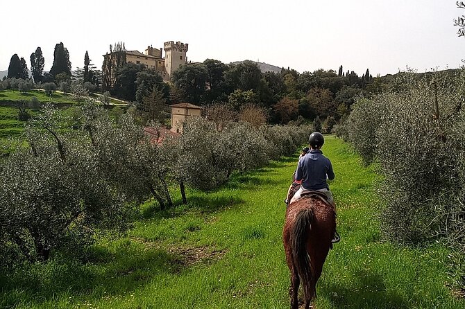 Horseback Riding in the Vineyards - Back at the ranch: group photo and a “you did it” finish