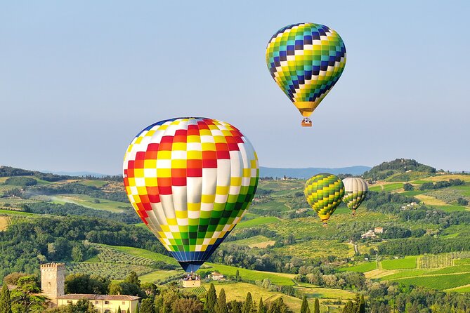 Hot Air Balloon ride in the Chianti Valley Tuscany - Safety briefing and the crew vibe: calm, controlled, human