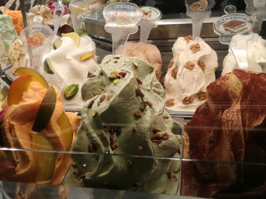 Illuminated Florence Tour for Kids with Gelato & Pizza - Meeting at Piazza di San Giovanni: Start Where Florence Feels Real