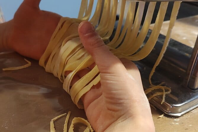 Intimate and authentic Pasta Lesson & Chianti wine. Free parking - Why This Florence Pasta Lesson Feels Like Visiting a Friend