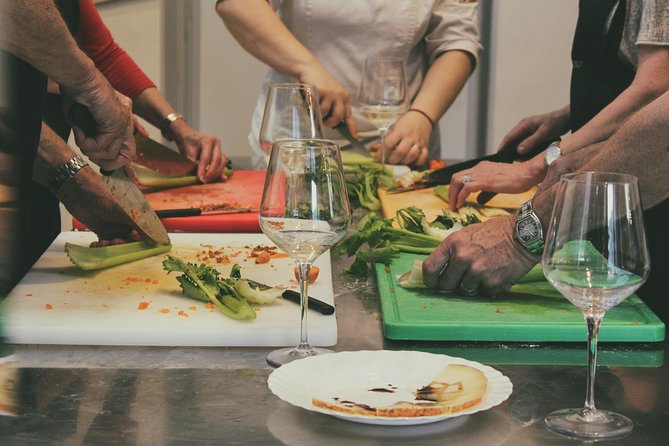 Italian Cooking Class and Wine Tasting in Tuscany - Short walk on the historic property: nice if it happens in your time slot