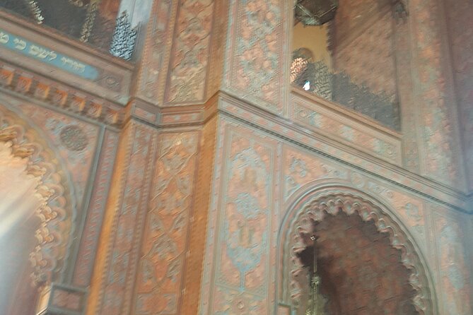 Jewish traditions in Florence: private walking tour - Starting at Ponte Vecchio: Florence’s Icon With a Middle-Age Story Lens