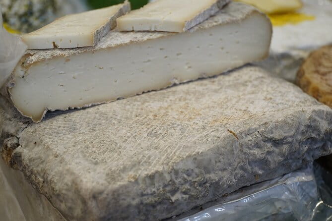 Journey through Italian Cheese - Tuscan wine education that actually helps you order later