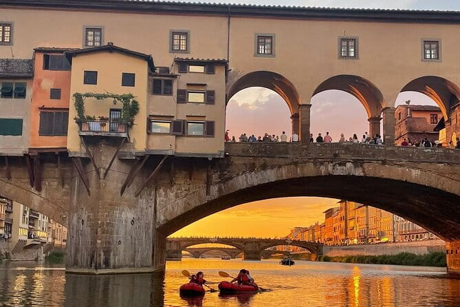 Kayaking on the Arno River in Florence under the Pontevecchio Arcade - Why kayaking the Arno under Ponte Vecchio feels different