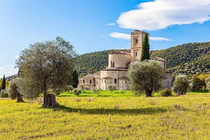 Lands of Brunello wine Pienza and Montalcino with Gourmet Lunch - Key highlights at a glance
