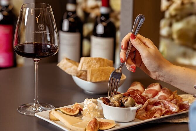Lands of Brunello wine Pienza and Montalcino with Gourmet Lunch - Who this tour fits best (and who should rethink it)