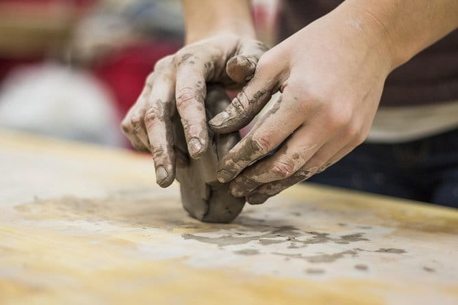 Learn to Sculpt or Paint in a Private Florence Art Studio - Where you start: meeting by Chiesa dei Santi Apostoli