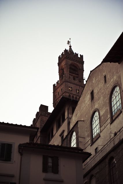 Legends of Florence: Exclusive Walking Tour by night - From Piazza San Firenze to Ponte Vecchio: Florence’s Most Lived-In Edges