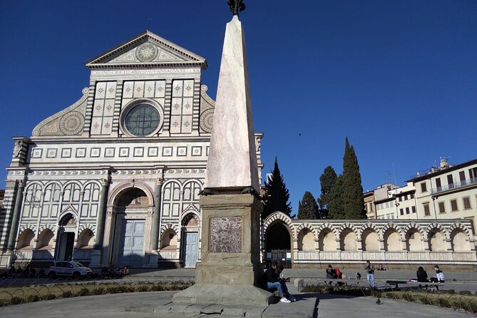 LGBTQ + friendly Renaissance Gay life in Florence tour - Stop-by-stop: Piazza della Repubblica to Palazzo Strozzi and the role of law