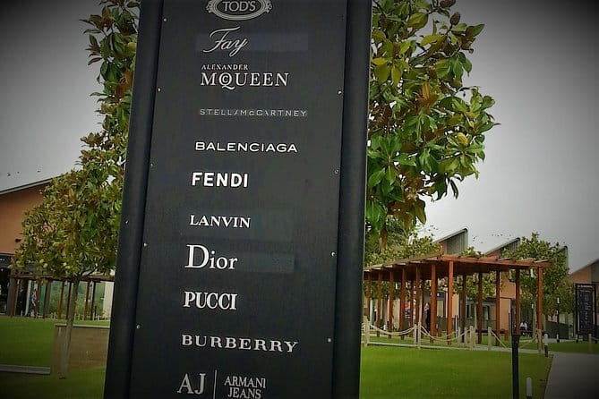 Luxury Chauffeur Service THE MALL from Florence to Reggello - The Mall Firenze shopping: luxury brands in outlet form