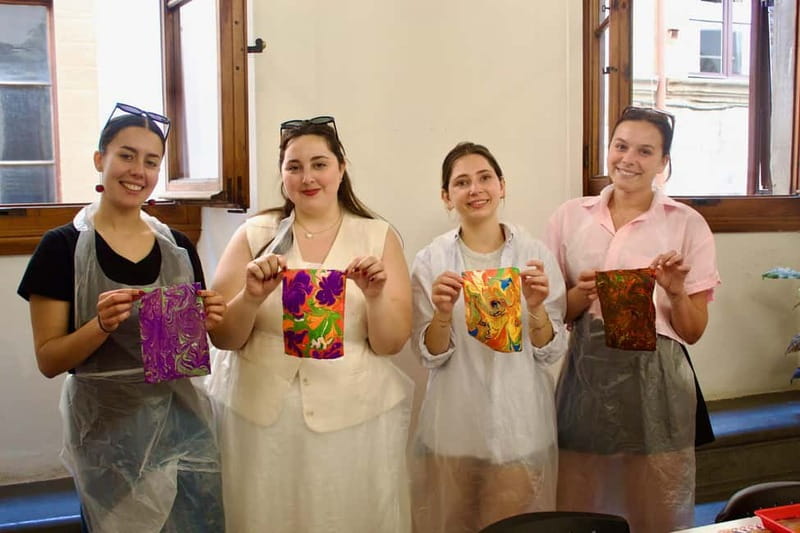 Made in Florence: Your Paper Marbling Experience - Where You Meet Salotto21 and What Happens in the First Minutes
