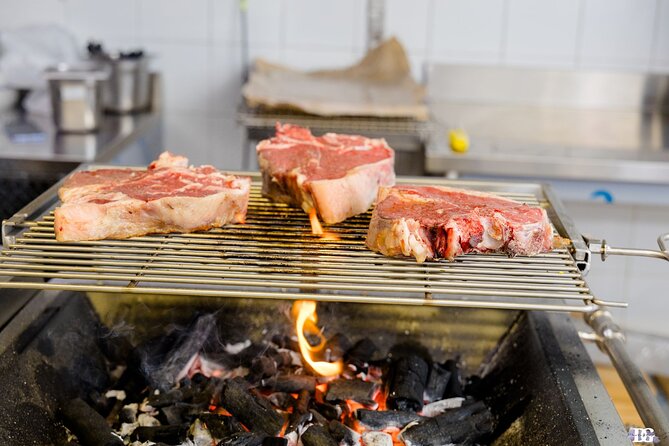 Master the Art of Florentine Steak: A Unique Cooking Experience! - Cantucci and vinsanto: dessert that ties it together