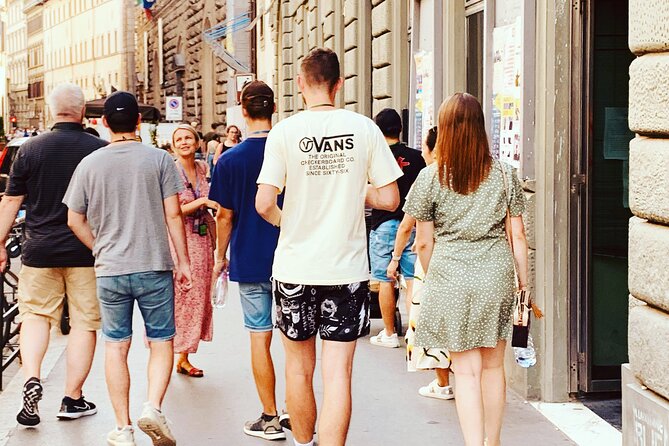 Medici Walking Tour -Small Group - Meeting spot, ending at Oltrarno, and the walk rhythm