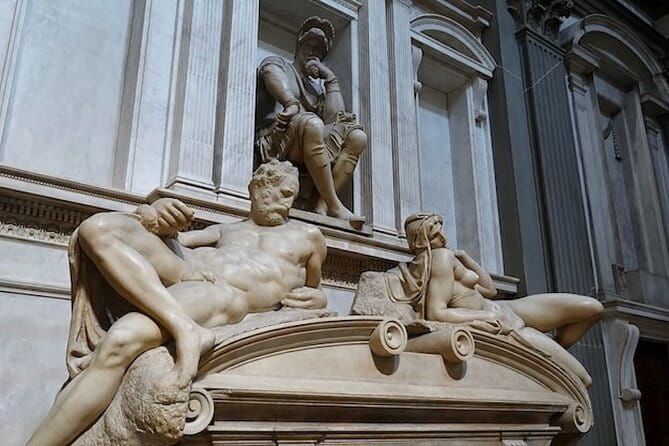 Michelangelo Sculpture Tour in Florence with Skip the Line Ticket - Santa Croce and Piazza della Signoria: Michelangelo’s Florence in street form